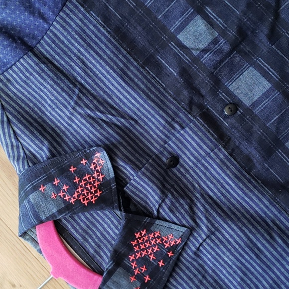 Preenline Button Up Shirt Size Small - Picture 4 of 8